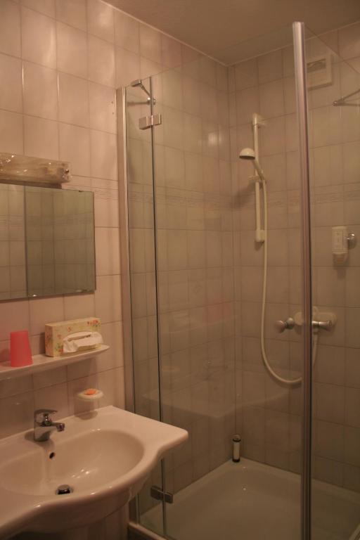 Tiptop Hotel Garni Pfauen Endingen am Kaiserstuhl Værelse billede